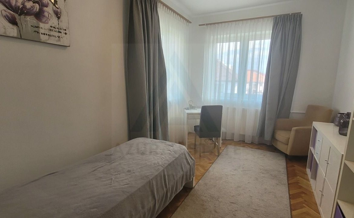 Casa duplex 4 camere 140 mp utili curte 150 mp zona Parcul Sub Arini - foto 8