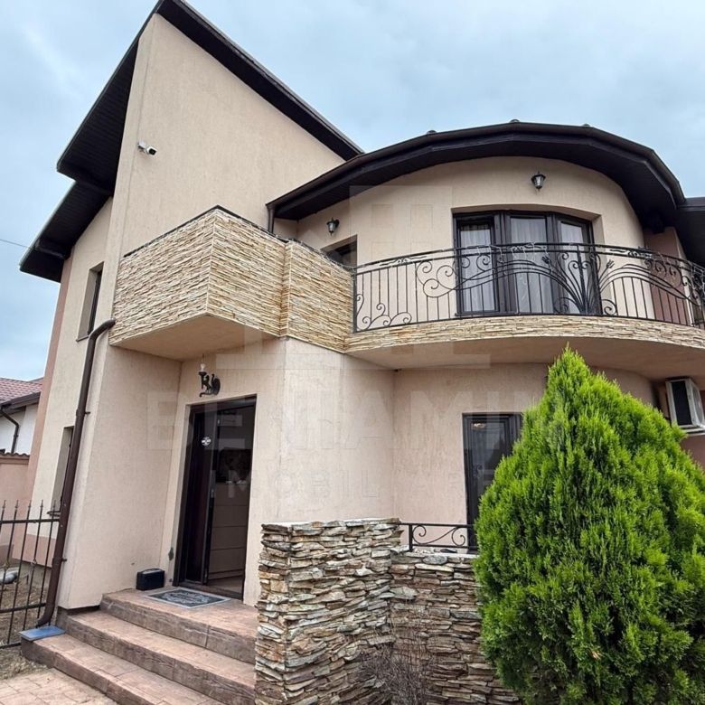 Casa-P+1-Piscina-Garaj-248mp totali-Foisor-Toate utilitatile-Libera - Imagine principala