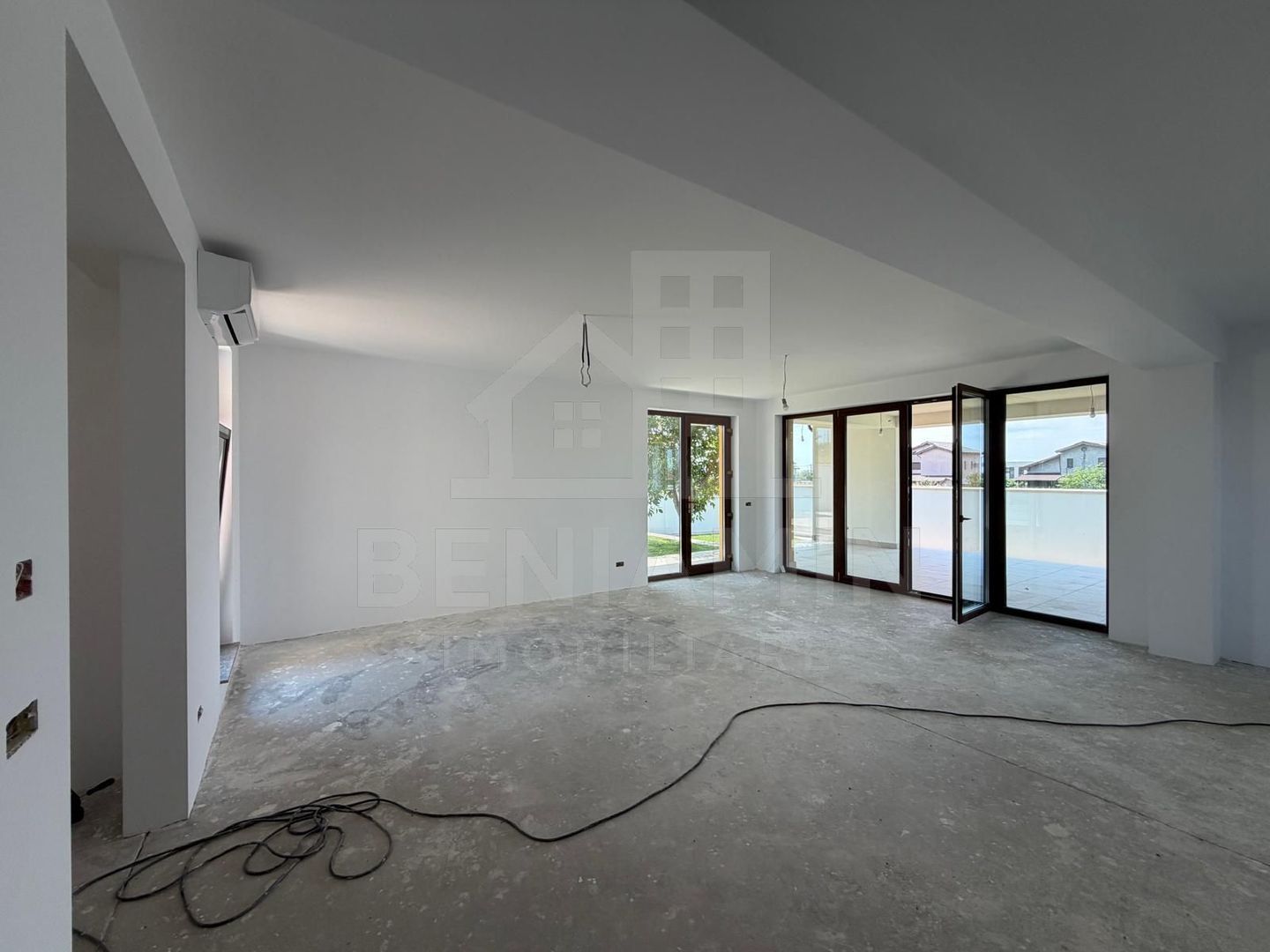 Vila Premium-4 Dormitoare-4 Bai-teren 500mp-Toate utilitatile-Ford - foto 5