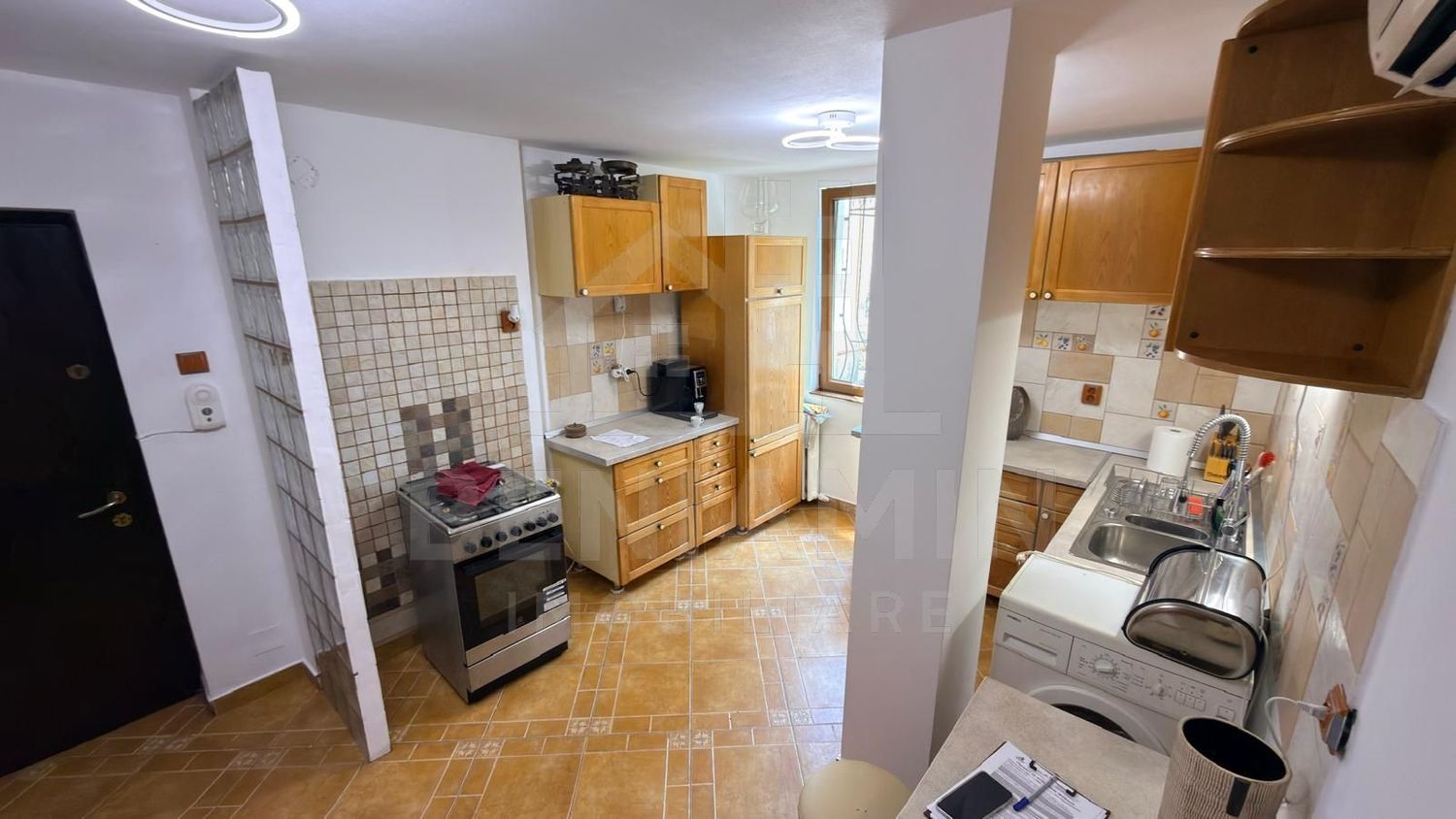 Apartament 3 camere Calea Bucuresti parter mobilat si utilat 56mp - foto 3