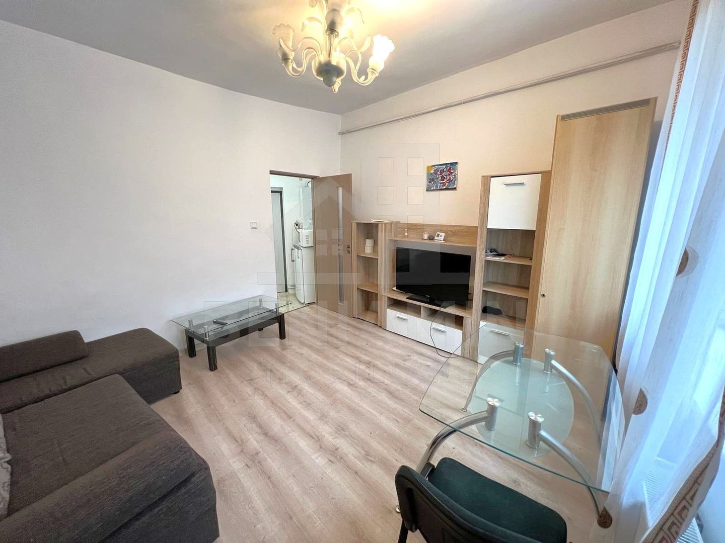 Apartament 2 camere-Iberico-Ultracentral-CT-Mobilat-Utilat-Disponibil - Imagine principala