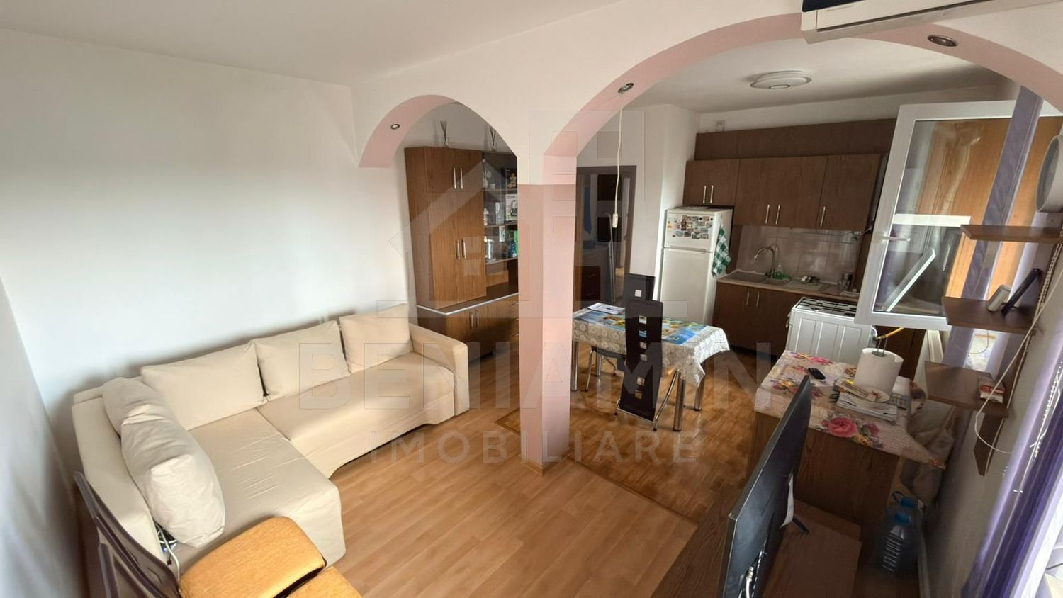 2 camere - 44mp - modern - mobilat - utilat - centrala - Craiovita - foto 3