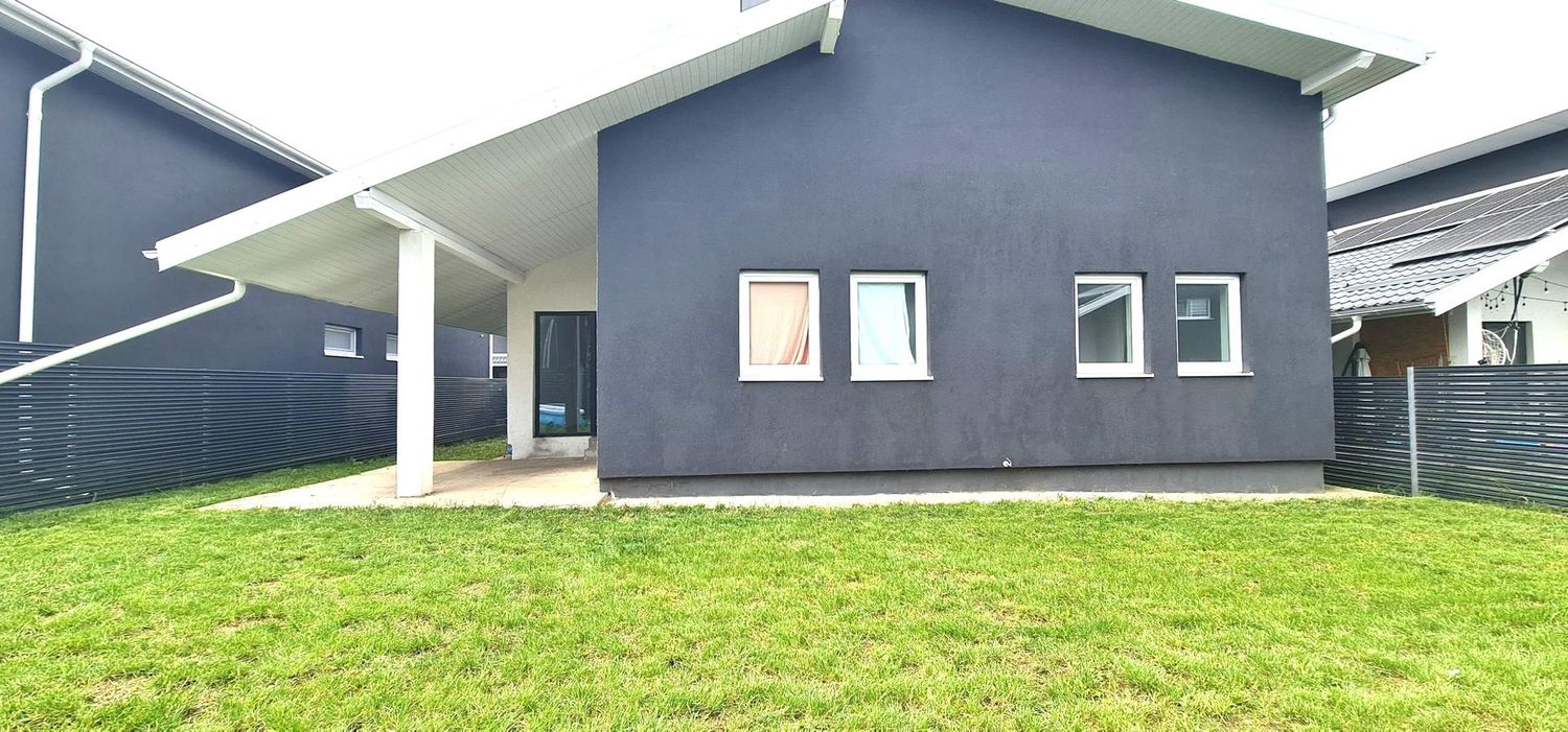 Casa 4 camere (nemobilata, neutilata) cartier Izvor Tarlungeni Brasov - foto 2