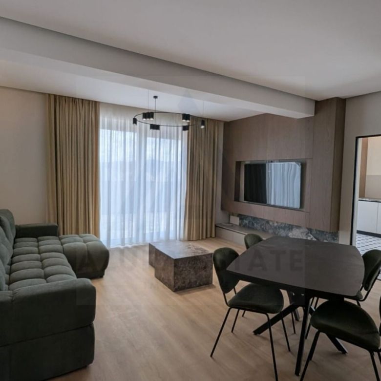 Penthouse premium spatios 120 mp terasa 88 mp etaj 3  zona Lazaret - Imagine principala