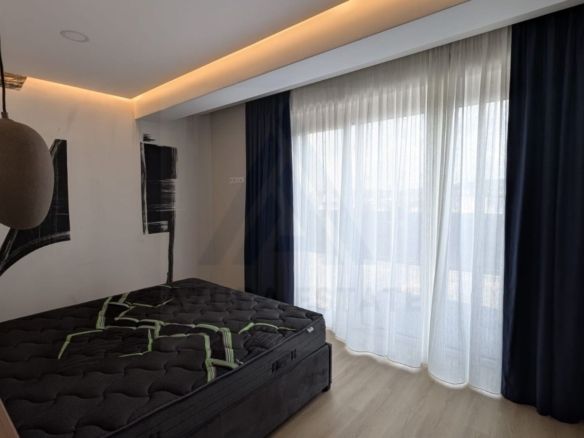 Penthouse premium spatios 120 mp terasa 88 mp etaj 3  zona Lazaret - foto 3