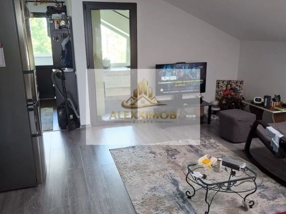 Apartament de Vanzare - 3 Camere - Mansarda vila - 65 MP - Imagine principala