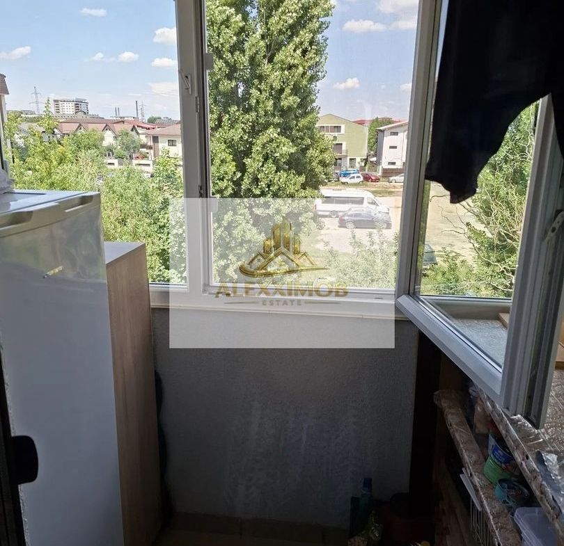 Apartament de Vanzare - 3 Camere - Mansarda vila - 65 MP - foto 7