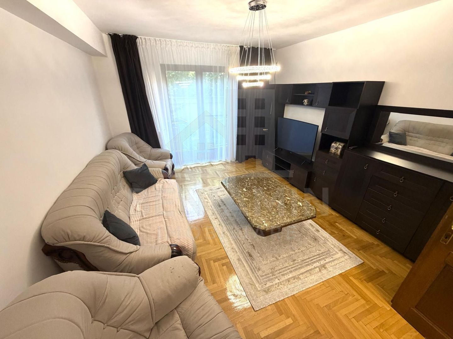 Apartament 2 camere 83mp parter cu gradina Stadion Ion Oblemenco 2007 - Imagine principala Apartament 2 camere 83mp parter cu gradina Stadion Ion Oblemenco 2007 - Imagine principala