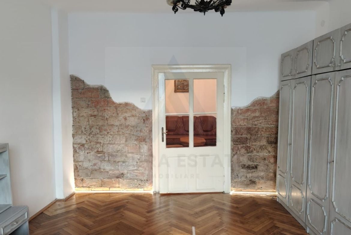 Apartament modern 2 camere 56 mp utili si curte in zona Centrala - foto 2