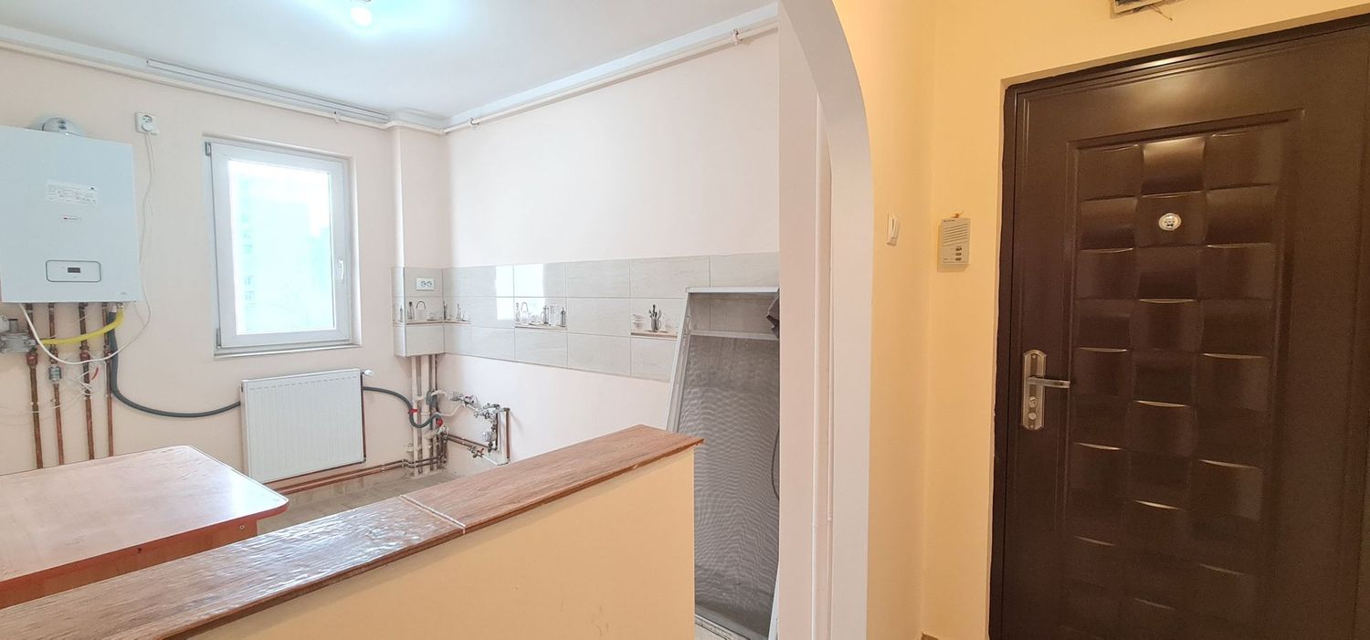 Apartament 2 camere Tractorul - foto 5 Apartament 2 camere Tractorul - foto 5