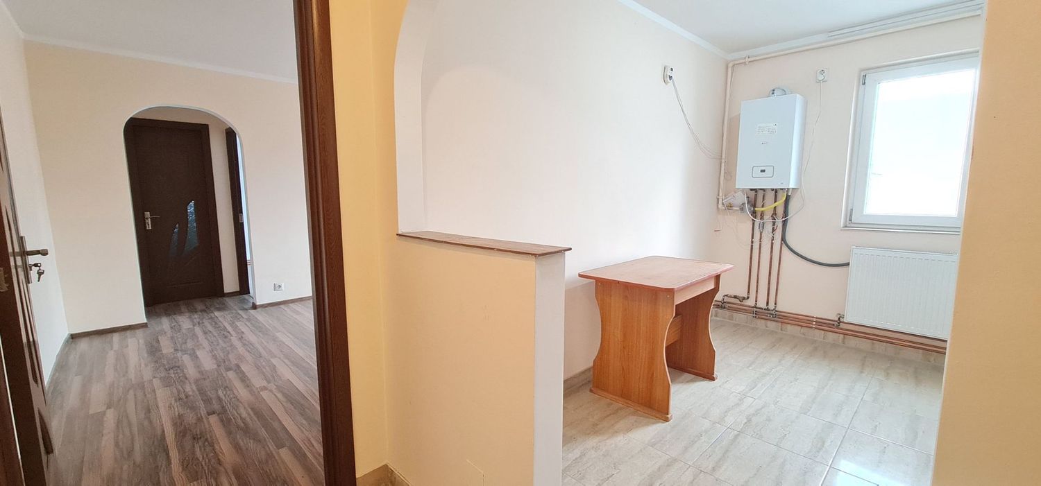 Apartament 2 camere Tractorul - foto 6 Apartament 2 camere Tractorul - foto 6