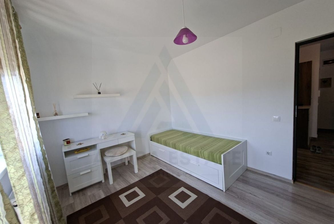 Apartament 76 mp utili 3 camere 2 bai 2 balcoane si pod – Arhitectilor