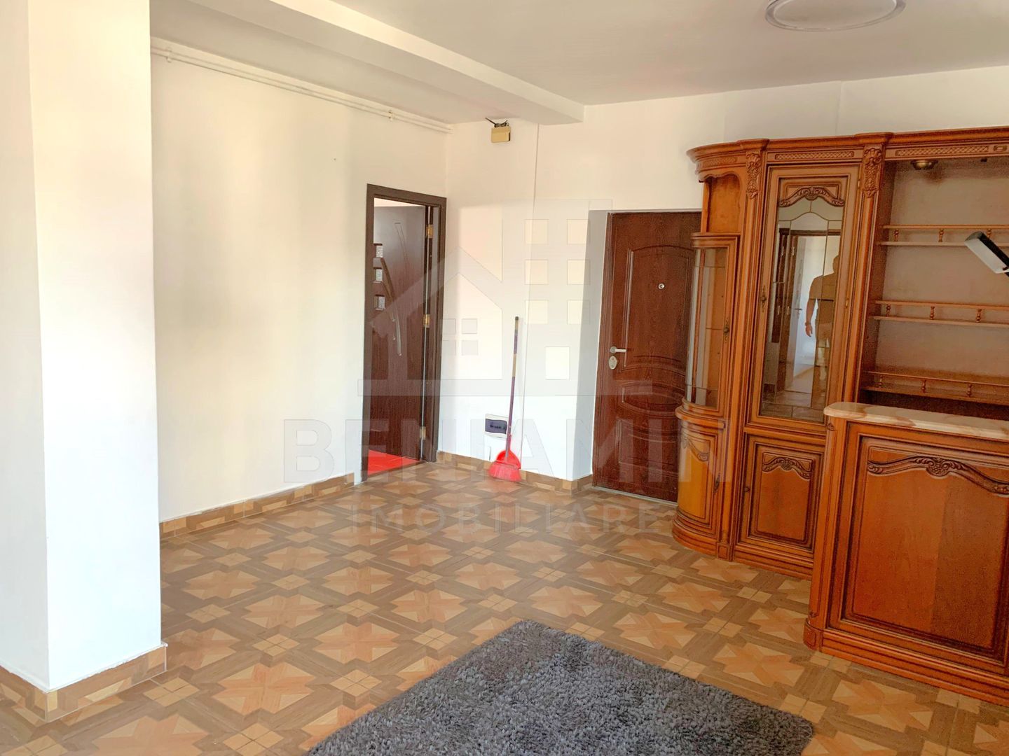 3 camere etaj 1 mobilat utilat disponibil imediat Promenada - foto 6 3 camere etaj 1 mobilat utilat disponibil imediat Promenada - foto 6