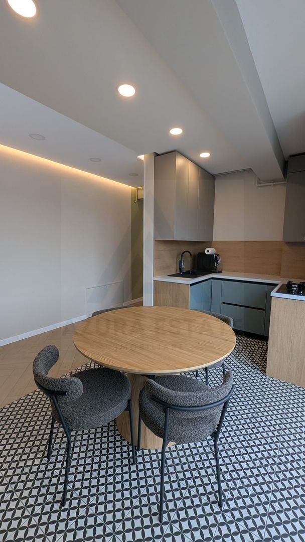Apartament premium 3 camere parcare subterana etaj 3 zona Strand - foto 3