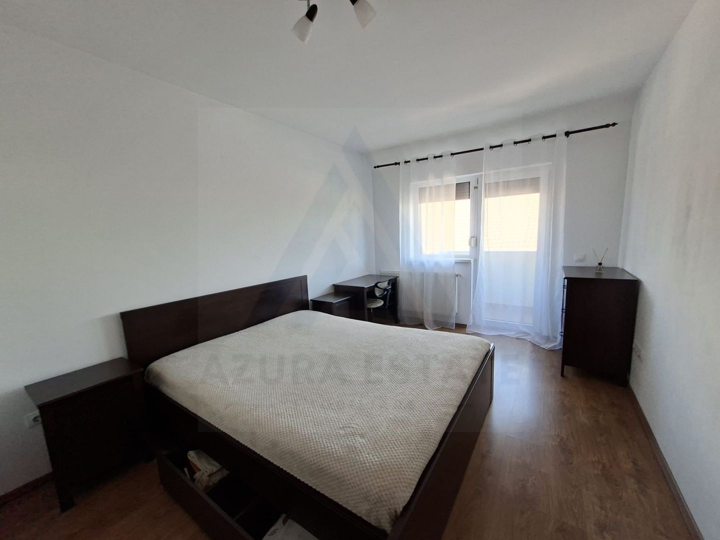 Apartament 76 mp utili 3 camere 2 bai 2 balcoane si pod – Arhitectilor