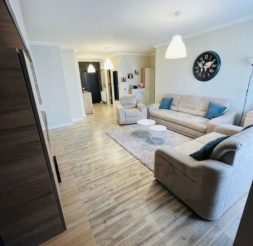 Apartament 76 mp utili 2 bai 2 balcoane parcare subterana in Turnisor