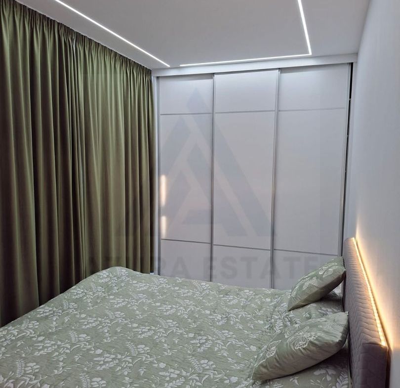 Penthouse cu terasa generoasa 53 mp prima inchiriere Calea Surii Mici - foto 8