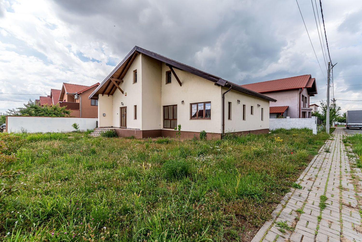 REZERVAT - Casă 2022 în Vladimirescu, la 5 minute de Arad | 4 Camere - Imagine principala REZERVAT - Casă 2022 în Vladimirescu, la 5 minute de Arad | 4 Camere - Imagine principala
