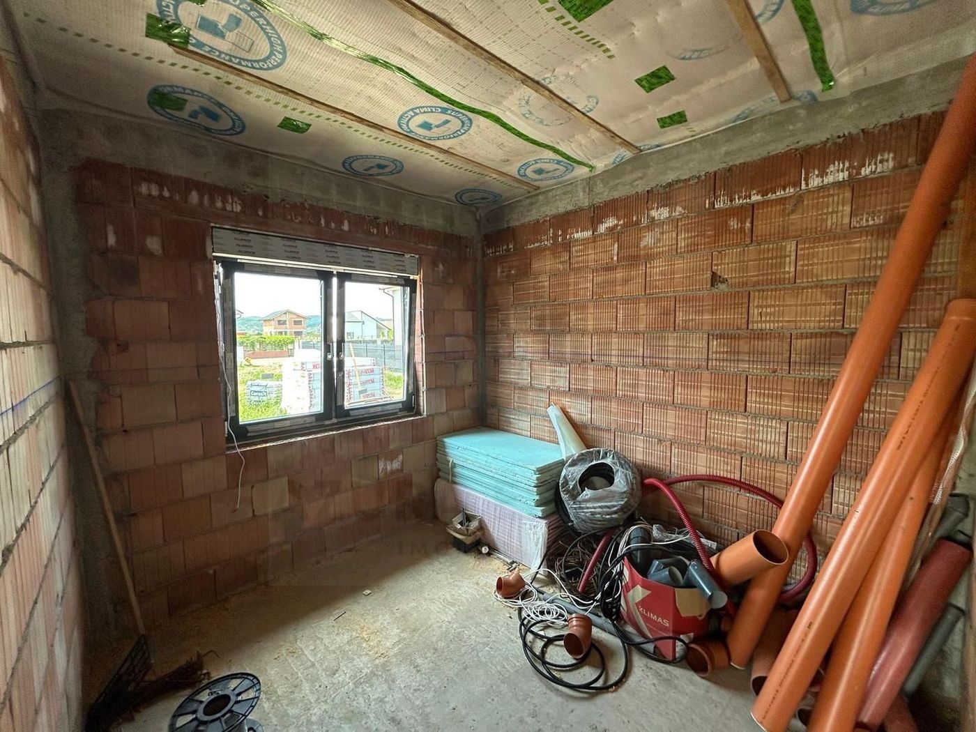 Casa premium pe un singur nivel 4 camere terasa pivnita Cristian - foto 15