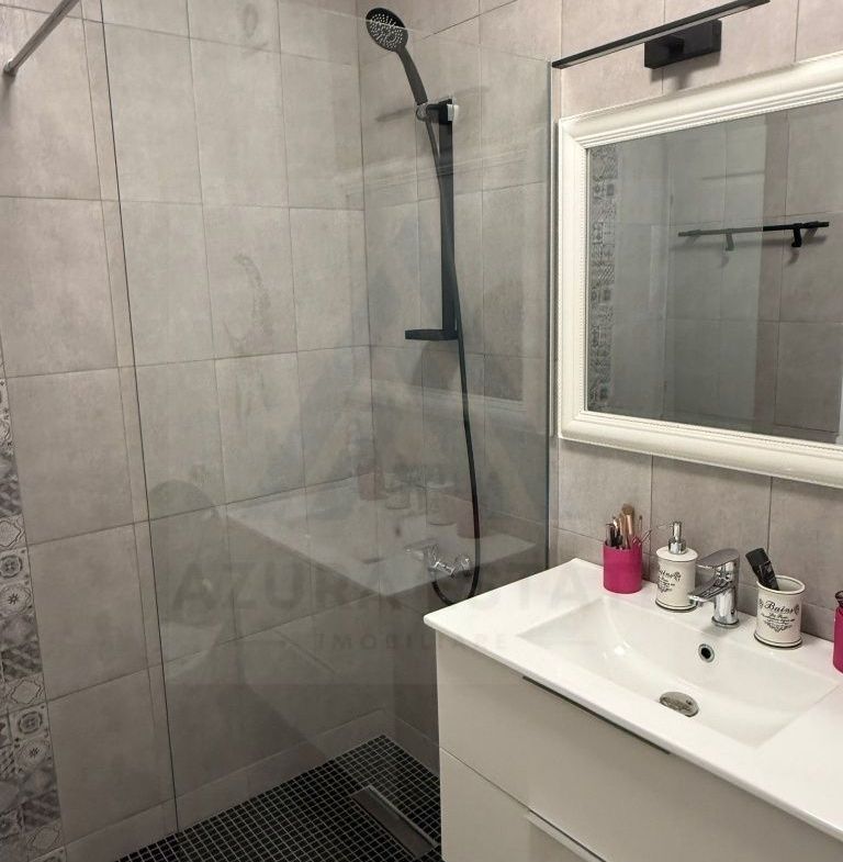 Apartament 3 camere 2 băi 64mp si terasă 12 mp zona City Residence - foto 5
