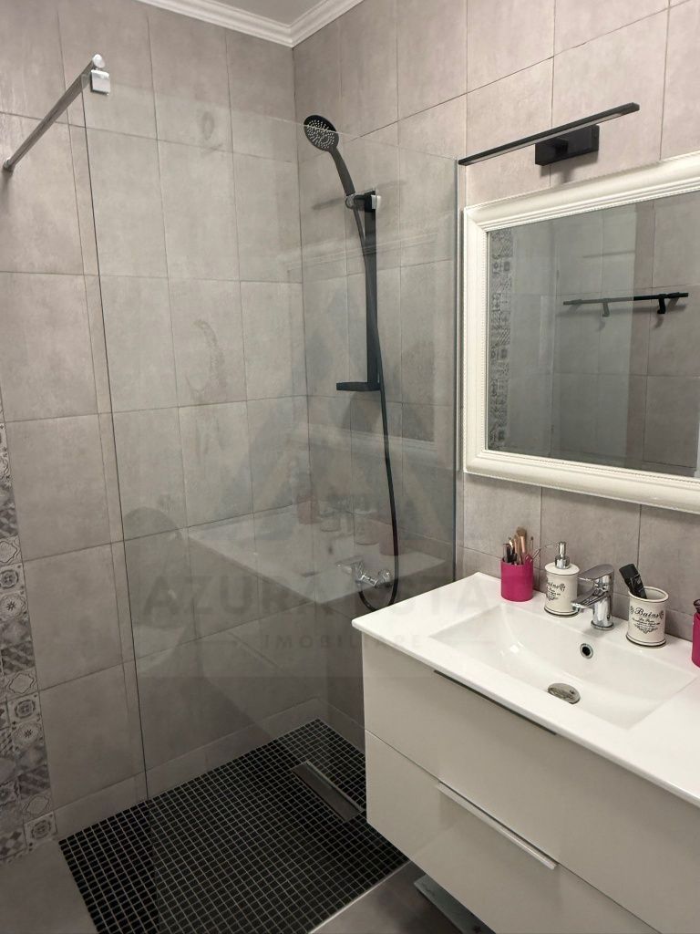 Apartament 3 camere 2 băi 64mp si terasă 12 mp zona City Residence - foto 5