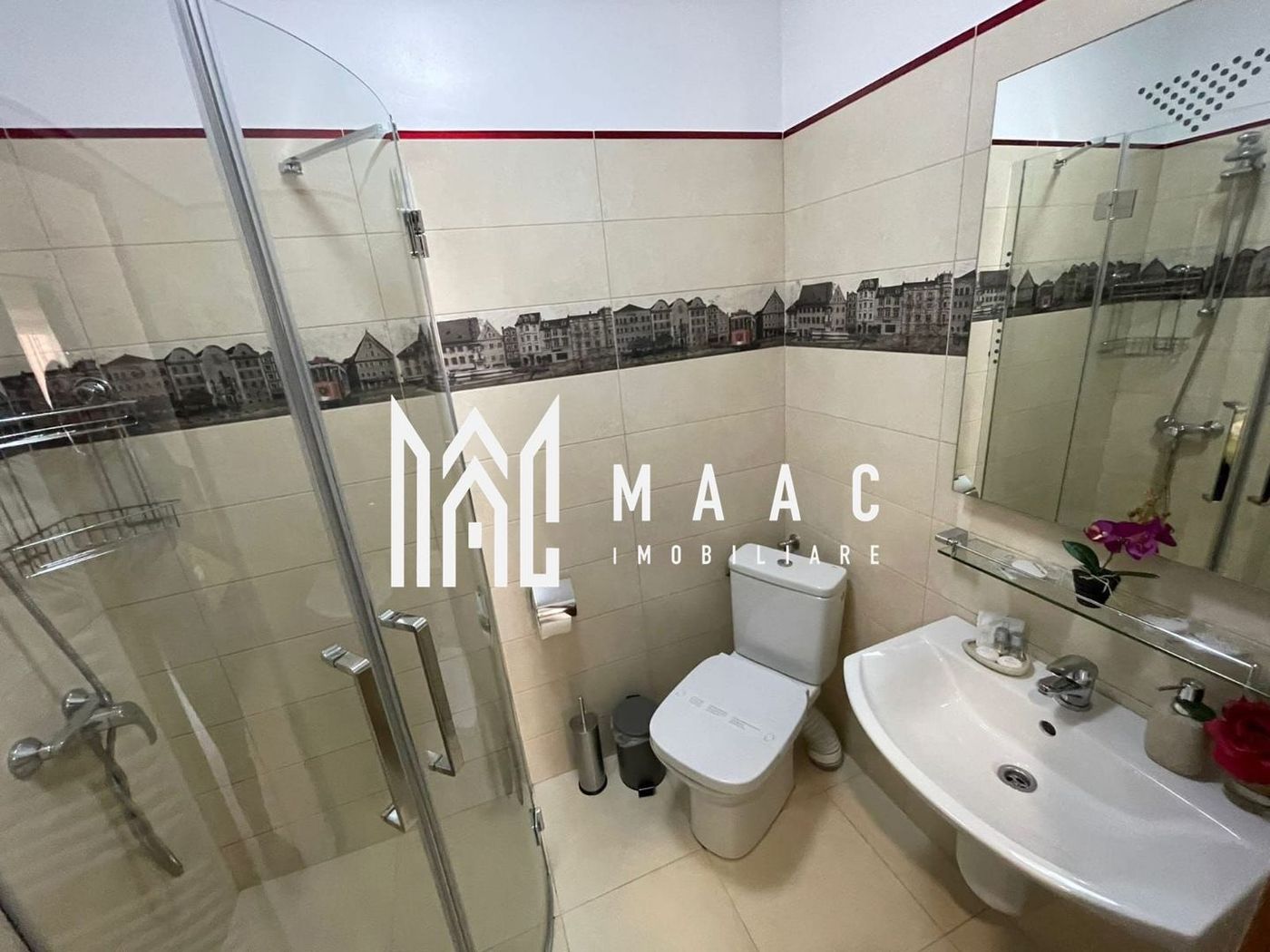 Casă cu 4 camere de vânzare | zona Ultracentrala - foto 9