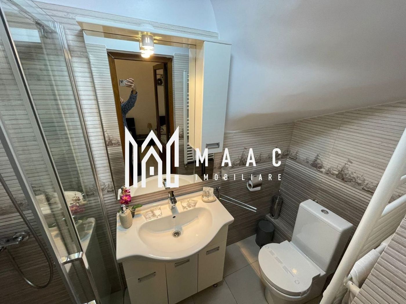 Casă cu 4 camere de vânzare | zona Ultracentrala - foto 10
