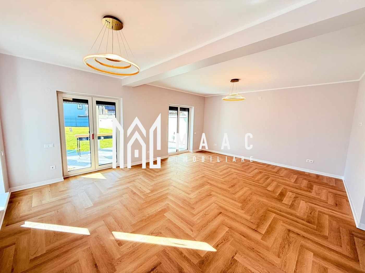 Casa individuala | 4 camere | La cheie | 644 MP | Selimbar - foto 6