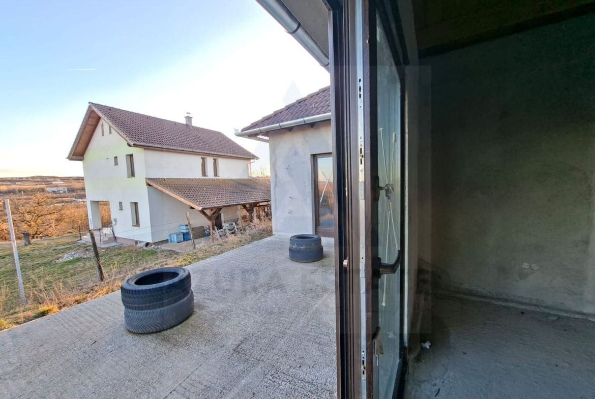 Casa individuala 154 mp utili pe un singur nivel teren 830 mp in Daia - foto 3