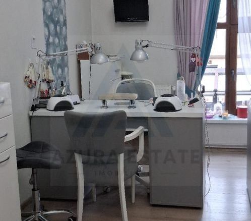 Spatiu cu punct de lucru coafor manichiura gene ultracentral Balcescu