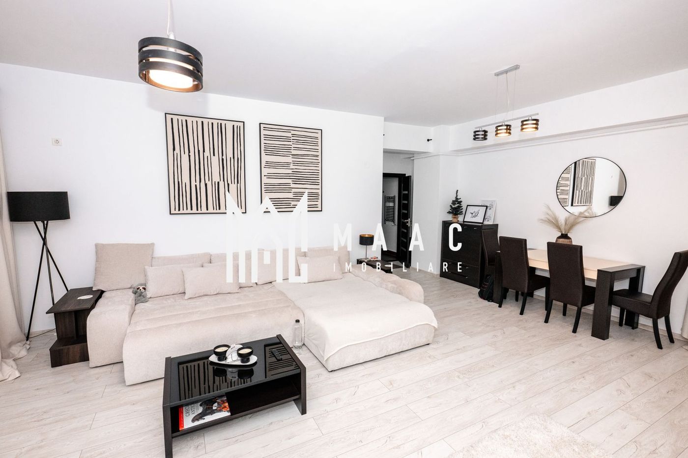 Apartament de vanzare 3 camere - foto 3 Apartament de vanzare 3 camere - foto 3