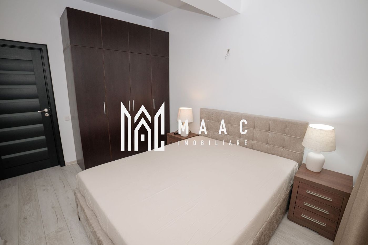 Apartament de vanzare 3 camere - foto 6 Apartament de vanzare 3 camere - foto 6