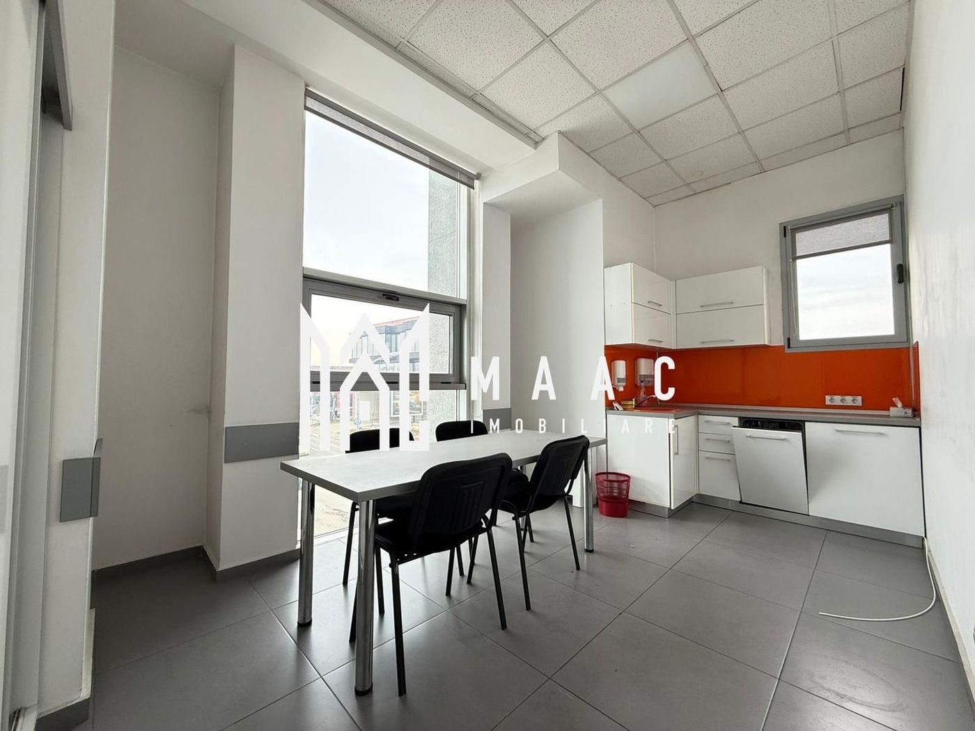 Spațiu comercial | 266 MPU | etaj 1 | zona Shopping City - foto 5 Spațiu comercial | 266 MPU | etaj 1 | zona Shopping City - foto 5