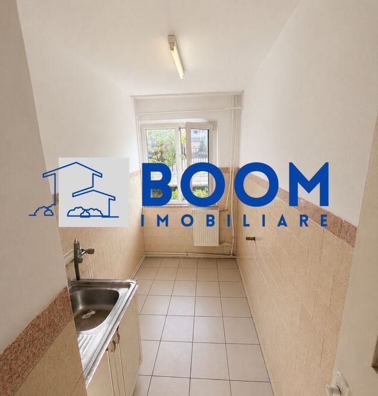 Apartament 3 camere | Zona Hermes | Geam la baie| Decomandat |