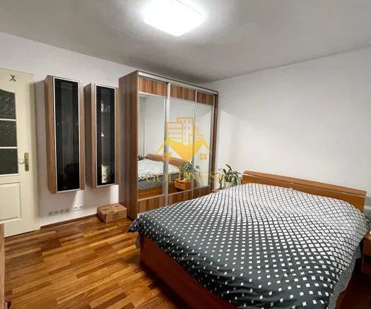 2 camere, decomandate, balcon,  Manastur Zona Big, Izlazului,Mehedinti