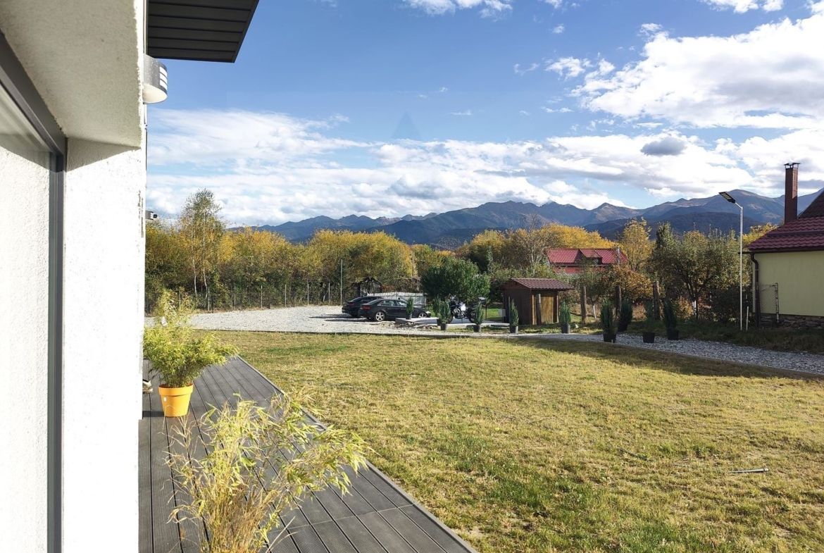 Pensiune PREMIUM 10 camere și Casă Individuală Valea Avrigului 4.600mp - foto 15