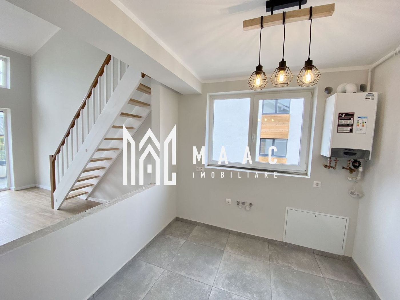 Apartament 4 camere | Balcon | 2 Bai | Parcare - foto 4