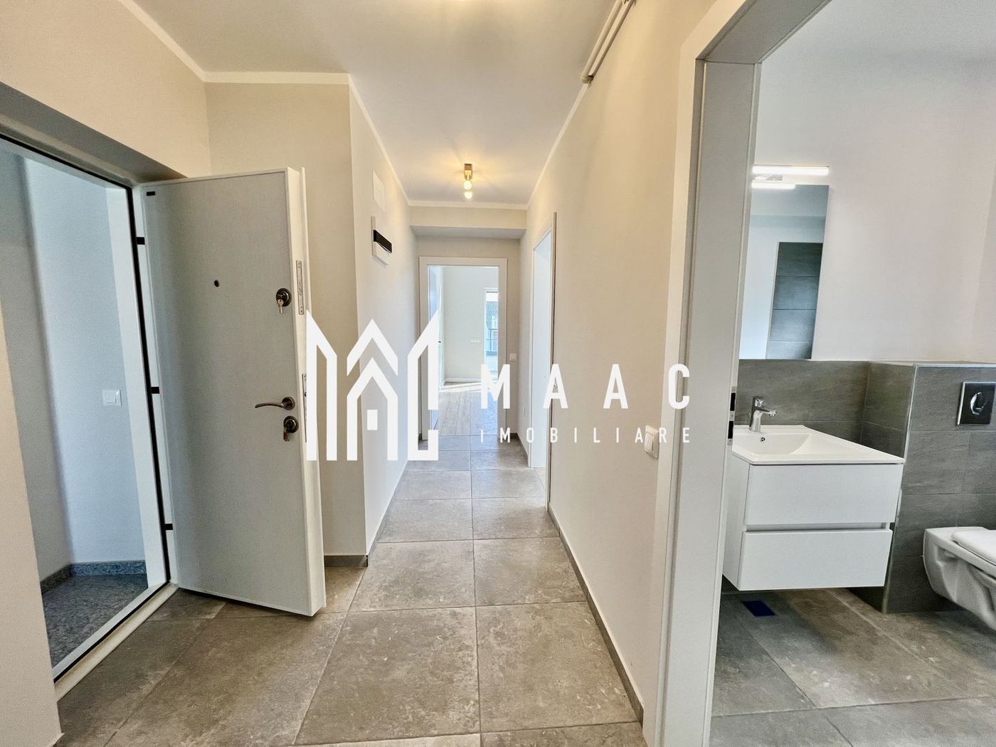 Apartament 4 camere | Balcon | 2 Bai | Parcare - foto 7