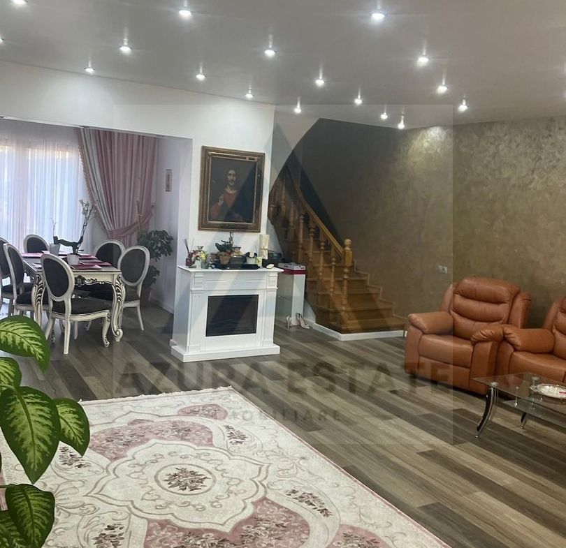 Case moderne x 2 cu 315 mp utili impreuna si teren 500 mp in Terezian - Imagine principala