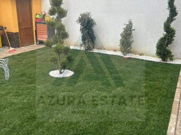 Case moderne x 2 cu 315 mp utili impreuna si teren 500 mp in Terezian - foto 2