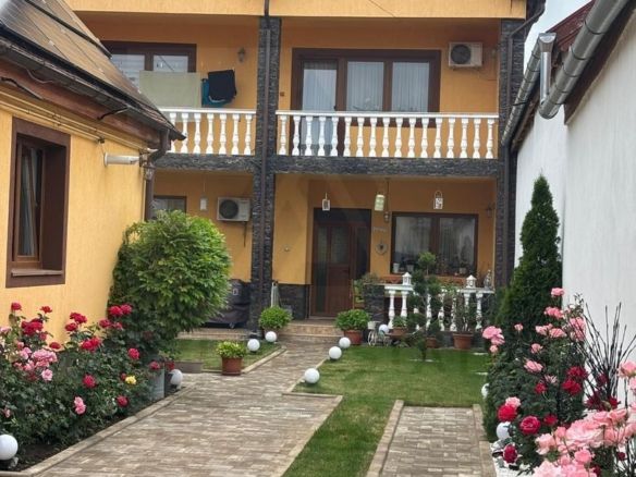 Case moderne x 2 cu 315 mp utili impreuna si teren 500 mp in Terezian - foto 3