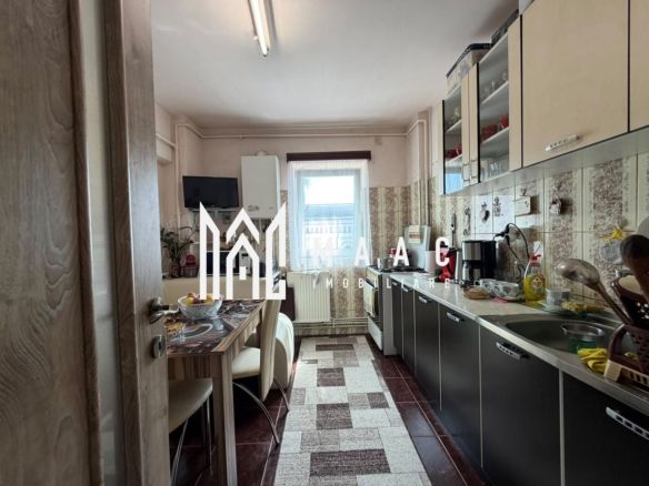 Apartament 2 camere 44 MP | Zona Mihai Viteazu | Balcon 4 MP - foto 2