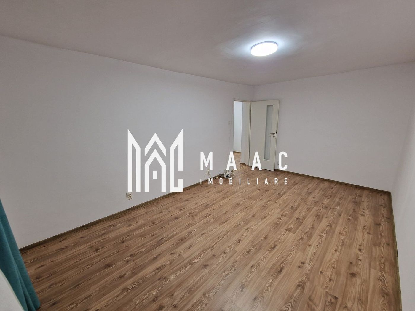 Apartament 3 camere | Parter înalt | Pivnita | Terezian - Imagine principala Apartament 3 camere | Parter înalt | Pivnita | Terezian - Imagine principala