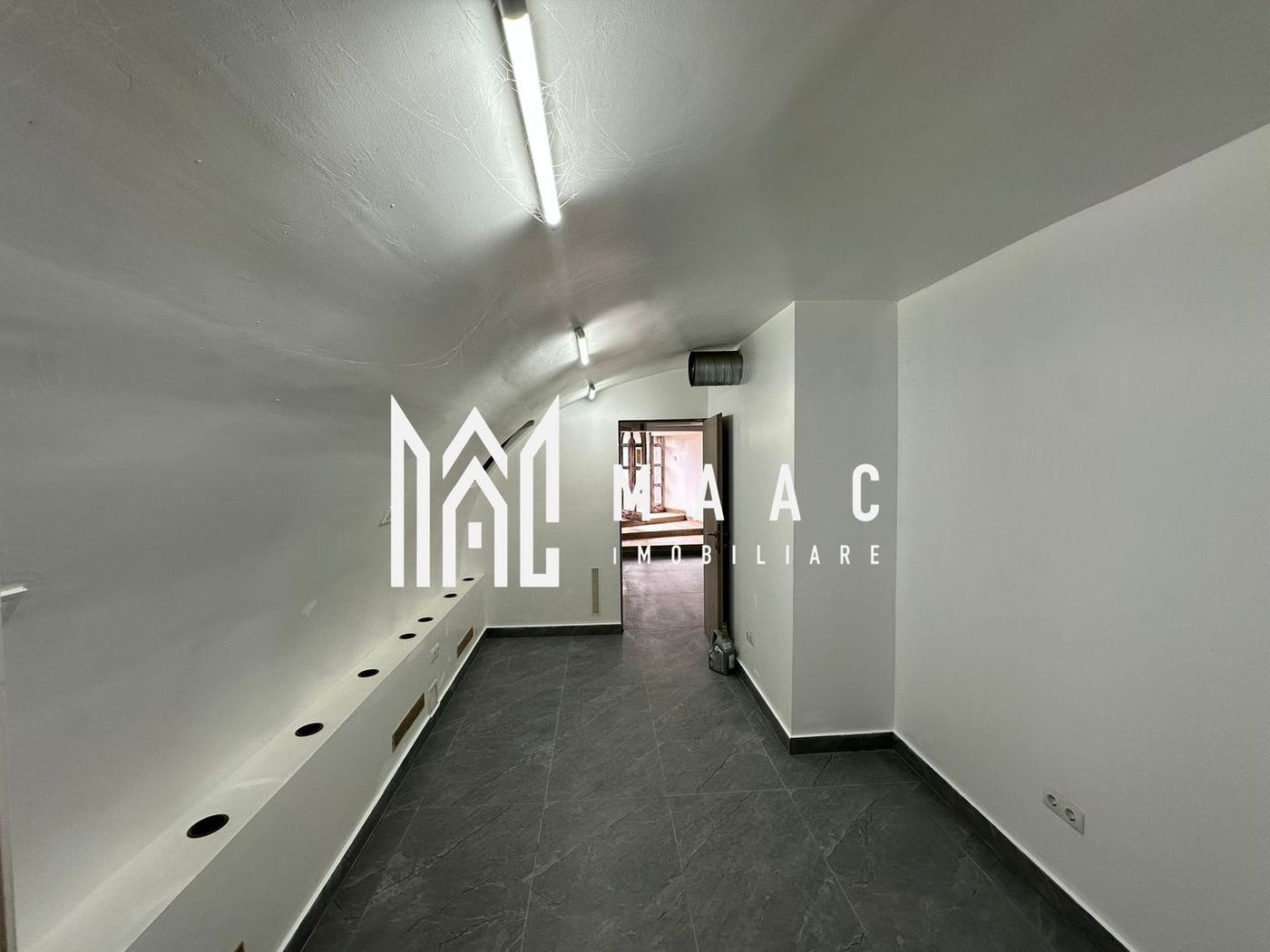 Spațiu comercial I 55 mp I Bucătărie I Gr. Sanitar I Central - foto 2
