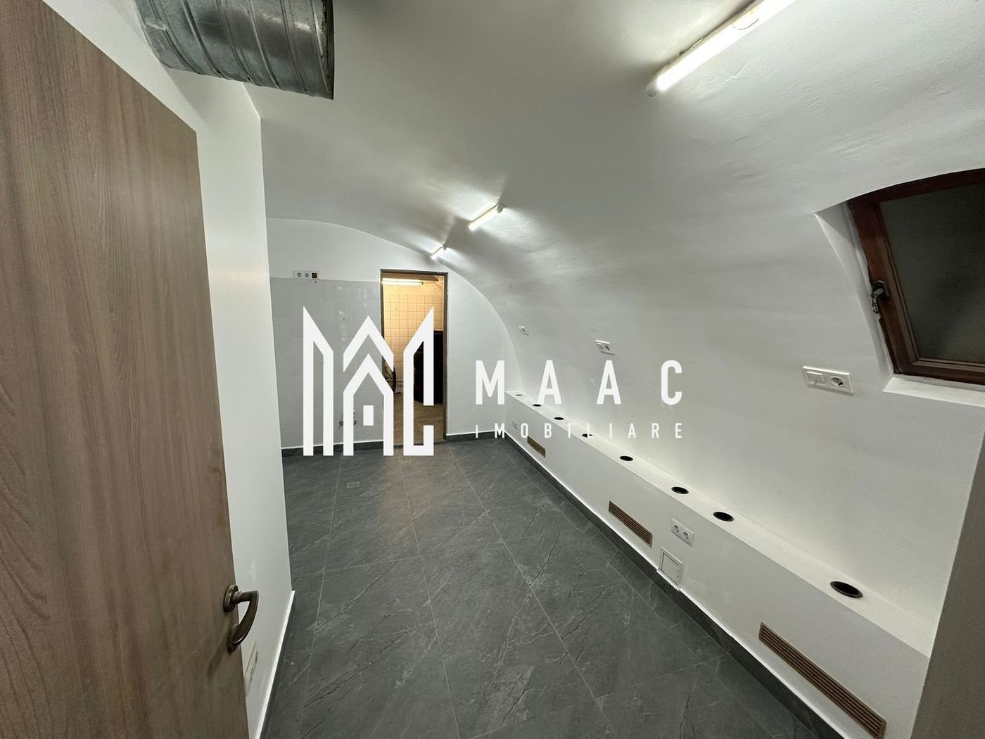 Spațiu comercial I 55 mp I Bucătărie I Gr. Sanitar I Central - foto 3