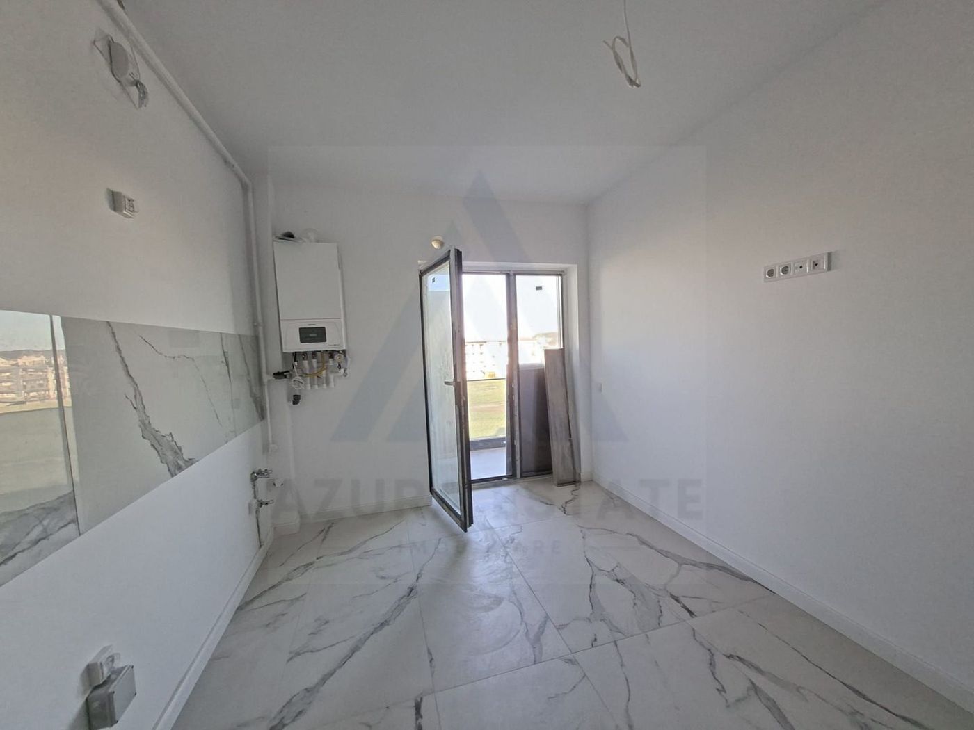Apartament premium la cheie 3 camere balcon 7 mp si boxa pe Dna Stanca - foto 4