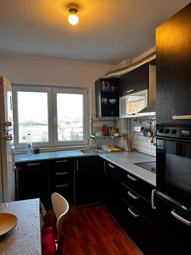 Banu Manta Titulescu apartament 2 camere mobilat de inchiriat - foto 14