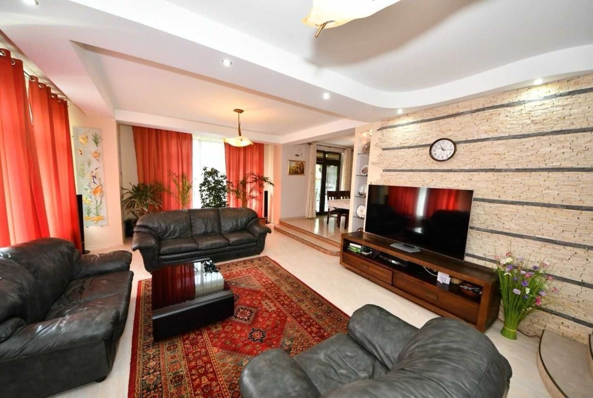 Casa de vanzare – zona Arcasilor, Galati - 280 mp utili - 275000 euro - foto 15