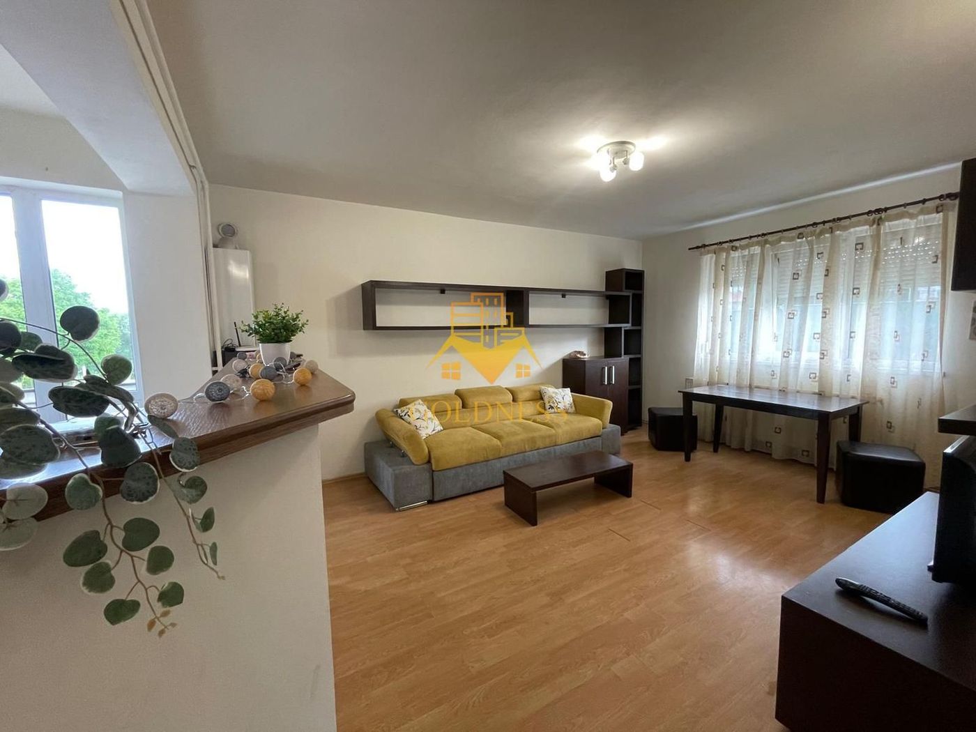 2 camere, parcare, Calea Turzii, Observatorului, UTCN, UMF, D'autore - Imagine principala 2 camere, parcare, Calea Turzii, Observatorului, UTCN, UMF, D'autore - Imagine principala