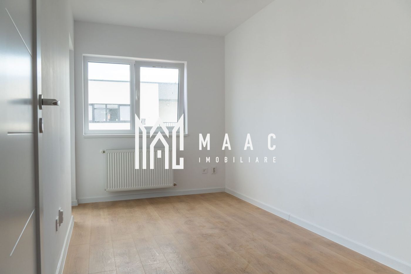 Apartament 4 camere | Etaj 4 | Loc de parcare - foto 3